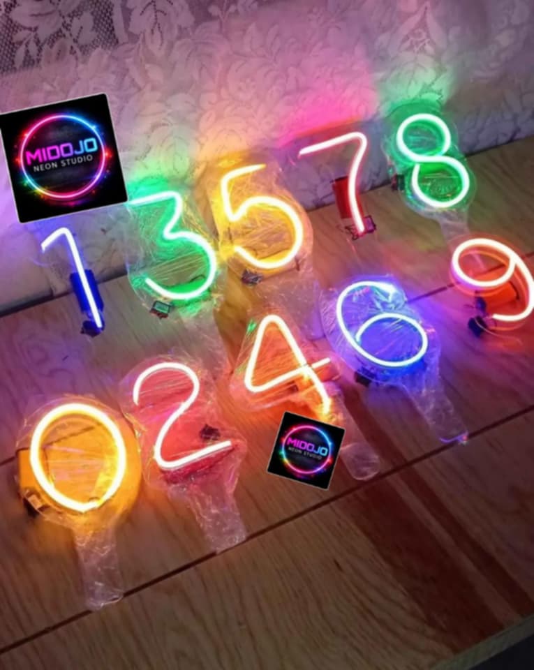 Numeros NEON